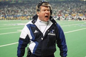 Jimmy Johnson Reacts to Cowboys' Loss to Eagles